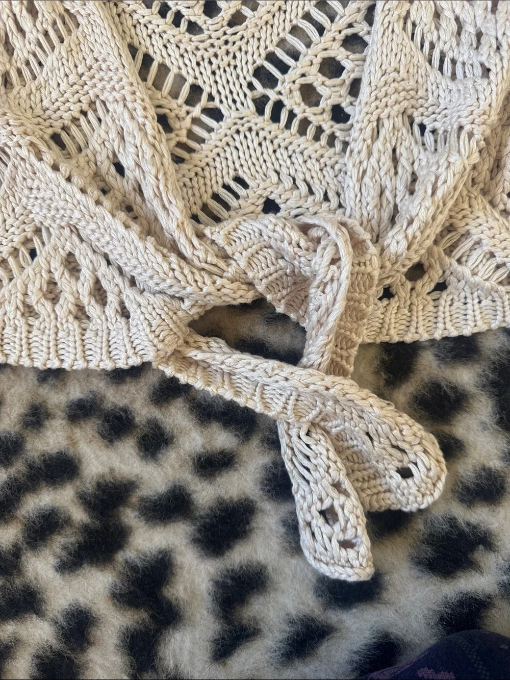 ILLA ILLA Cream Crochet Tie-Front Cardigan